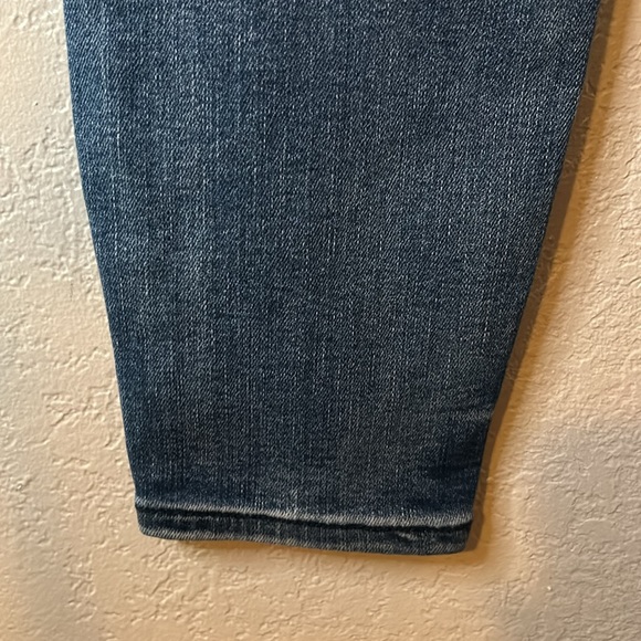 Judy Blue Jeans - Picture 7 of 10